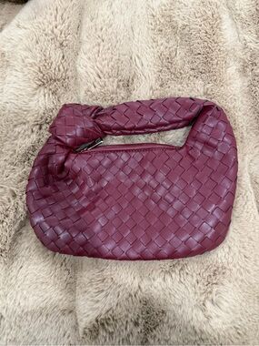 Amazon Woven Knot-Handle Mini Bag in Burgundy